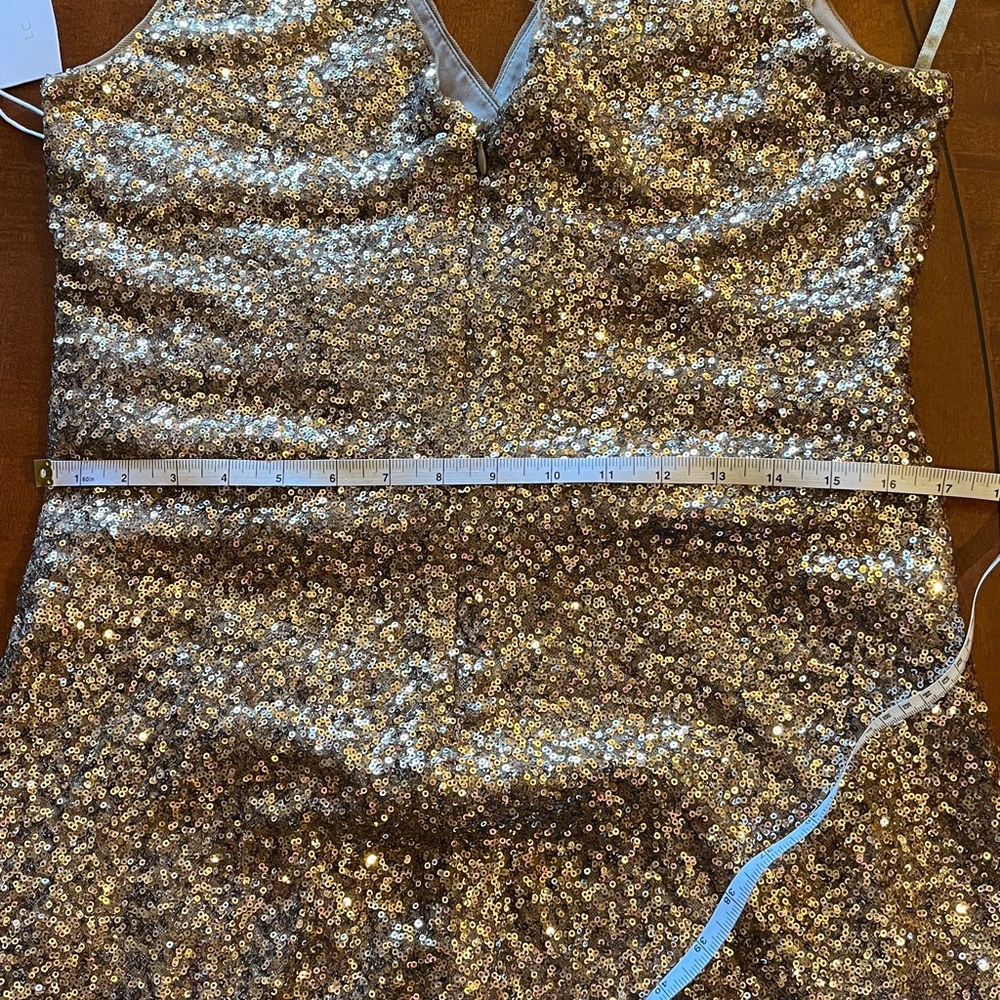 Ralph Lauren Gold Sequined Dress. V-Neck, V-back. Cocktail, formal, party. 14-16 - Picture 11 of 11